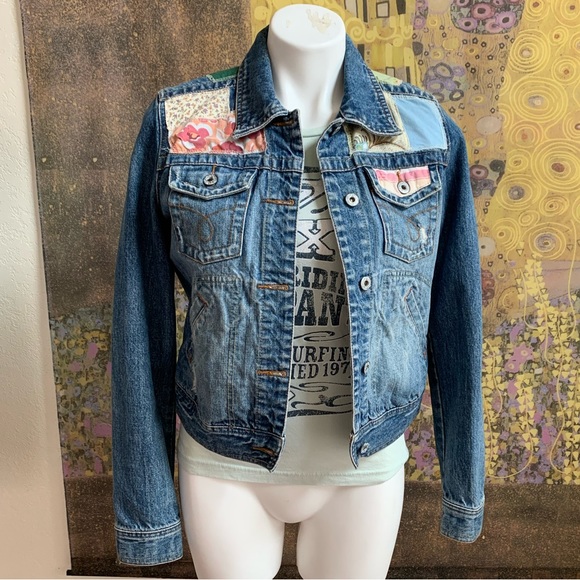 Roxy Jackets & Blazers - Unique Roxy Denim Jacket 🧥
